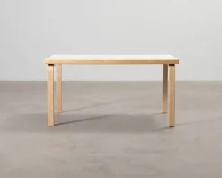 Artek 81B barnbord björk / vit laminat