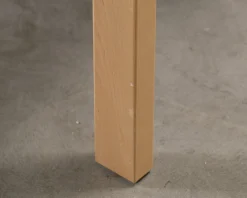 Artek 81B barnbord björk / vit laminat