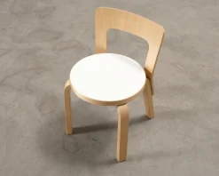 Artek N65 barnstol björk / vit laminat