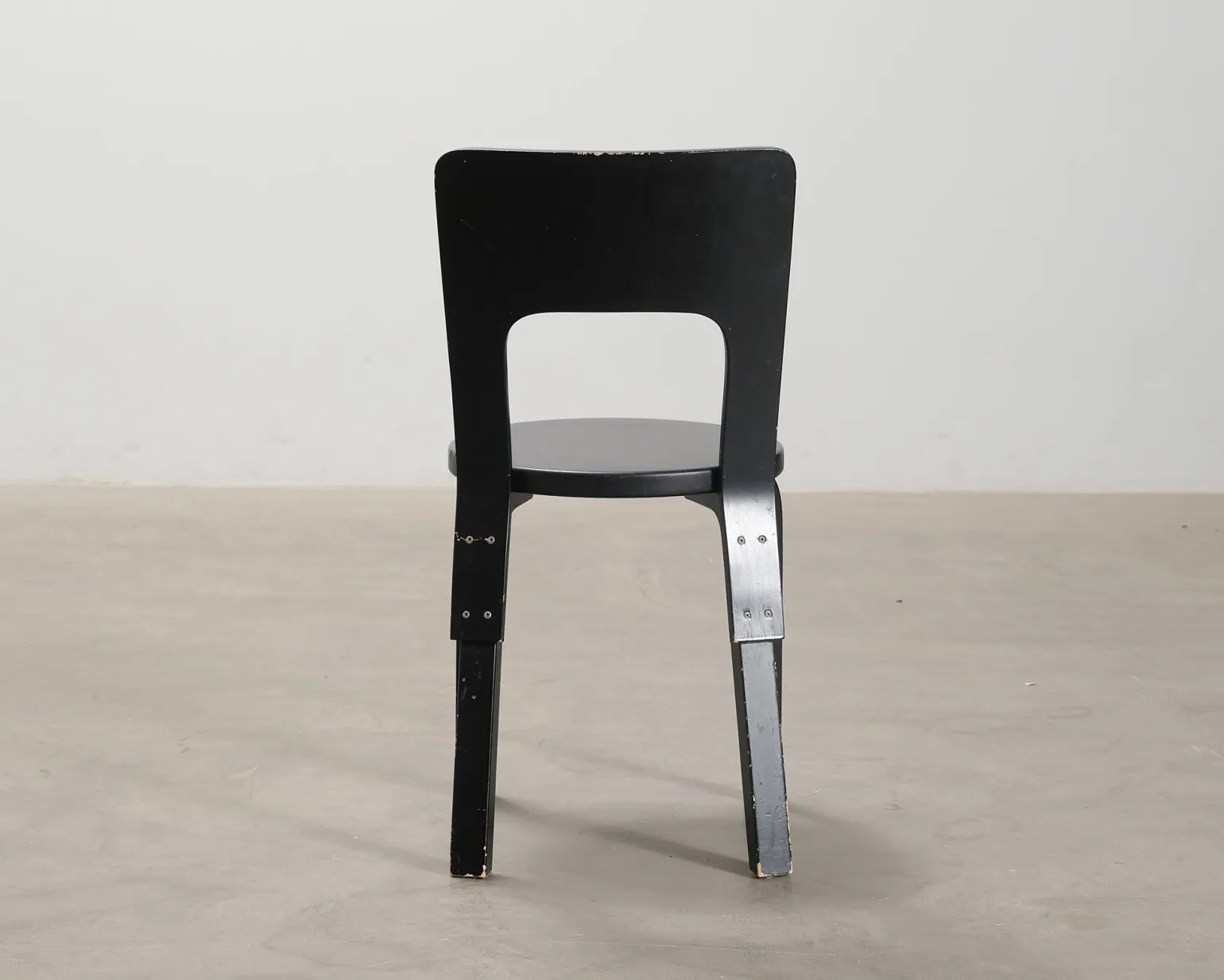 Artek 66 stol svart