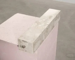 Audo Copenhagen Plinth hylla 60 cm, Kunis Breccia marmor