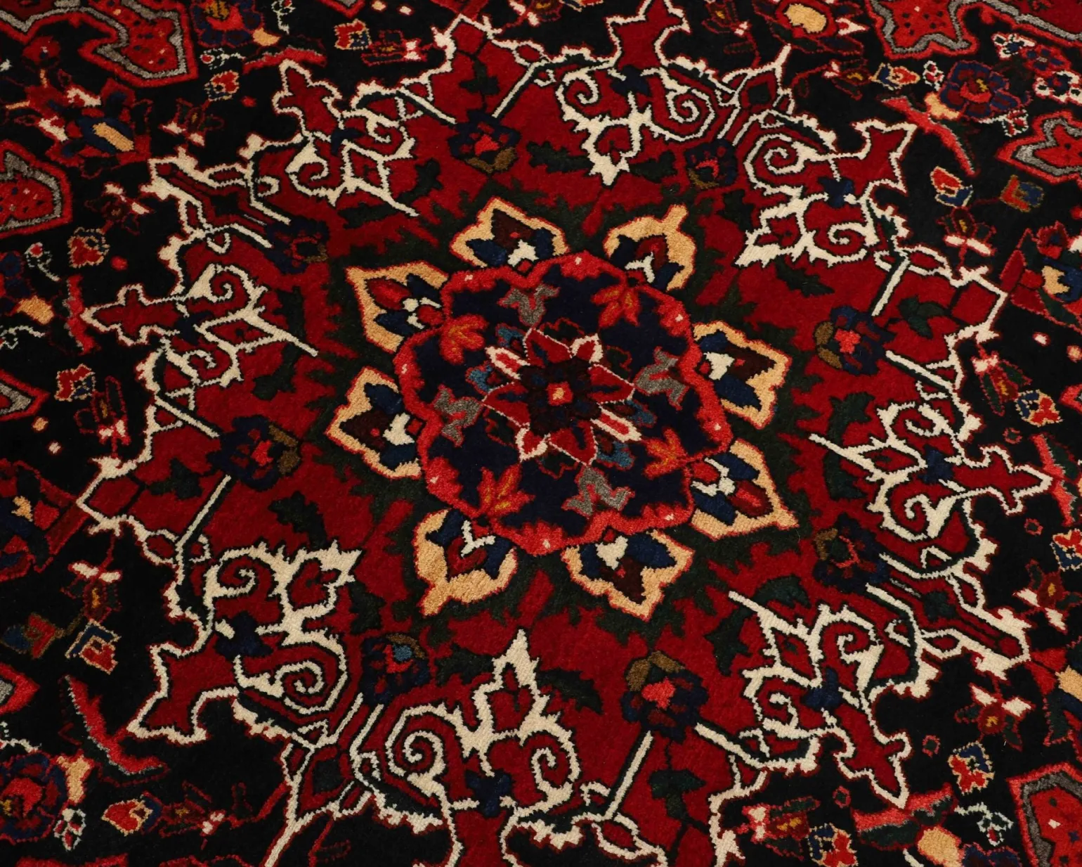 Bakhtiyar orientalisk matta 323 x 405 cm
