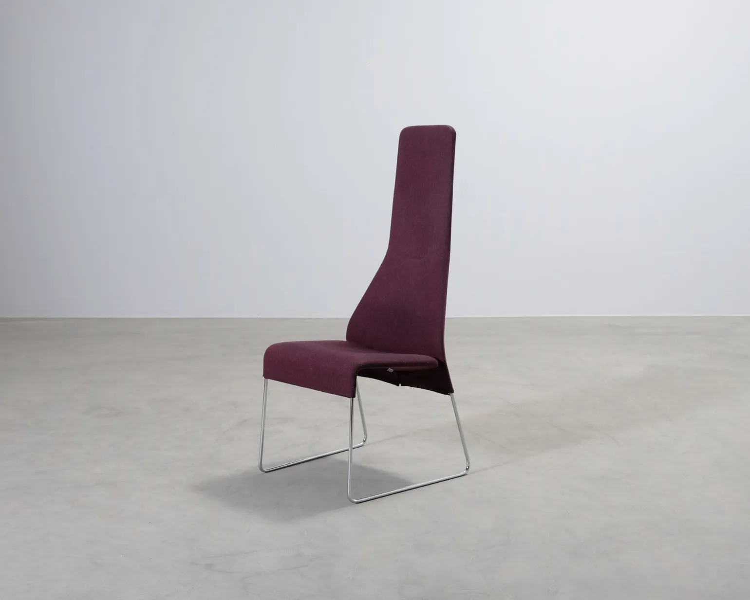 B&B Italia Lazy matstol burgundy