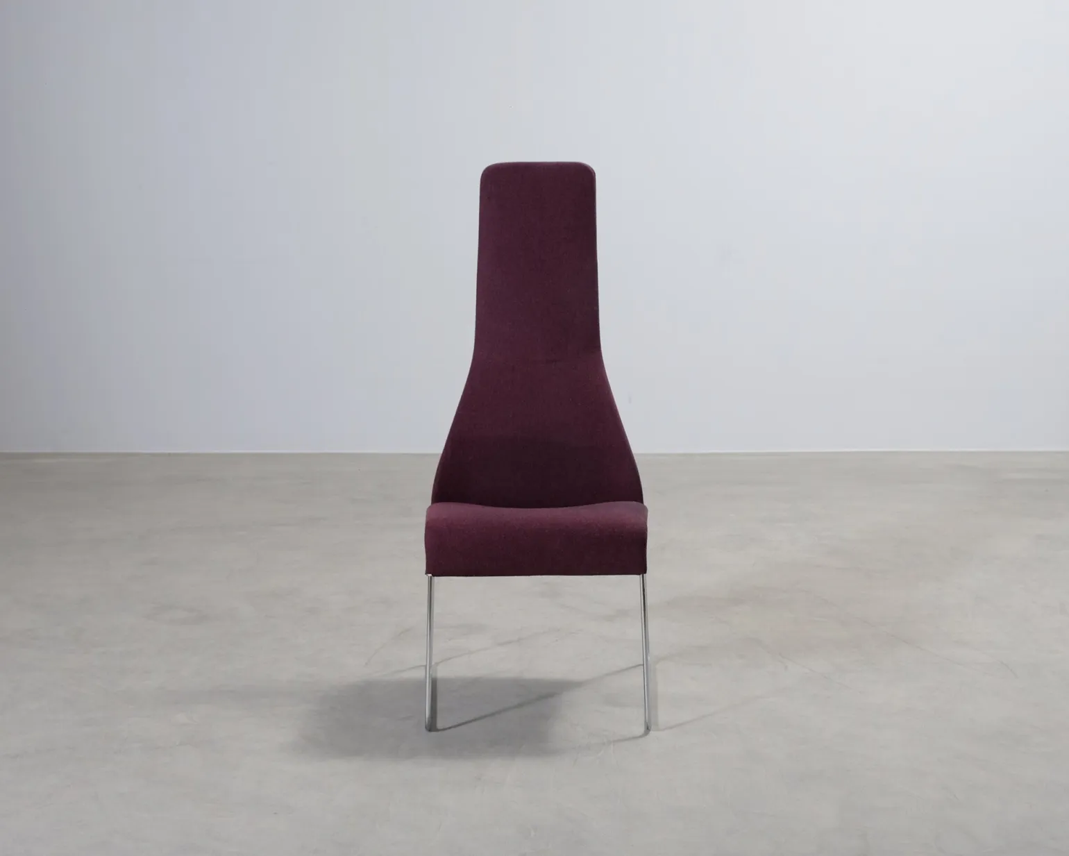 B&B Italia Lazy matstol burgundy