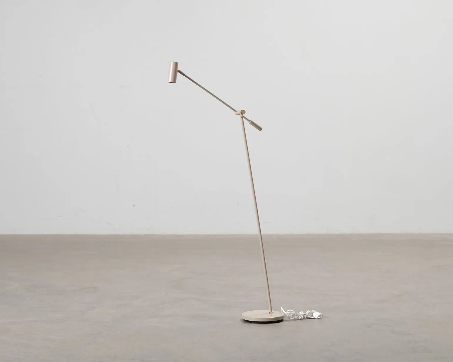 Belid Cato golvlampa Nougat