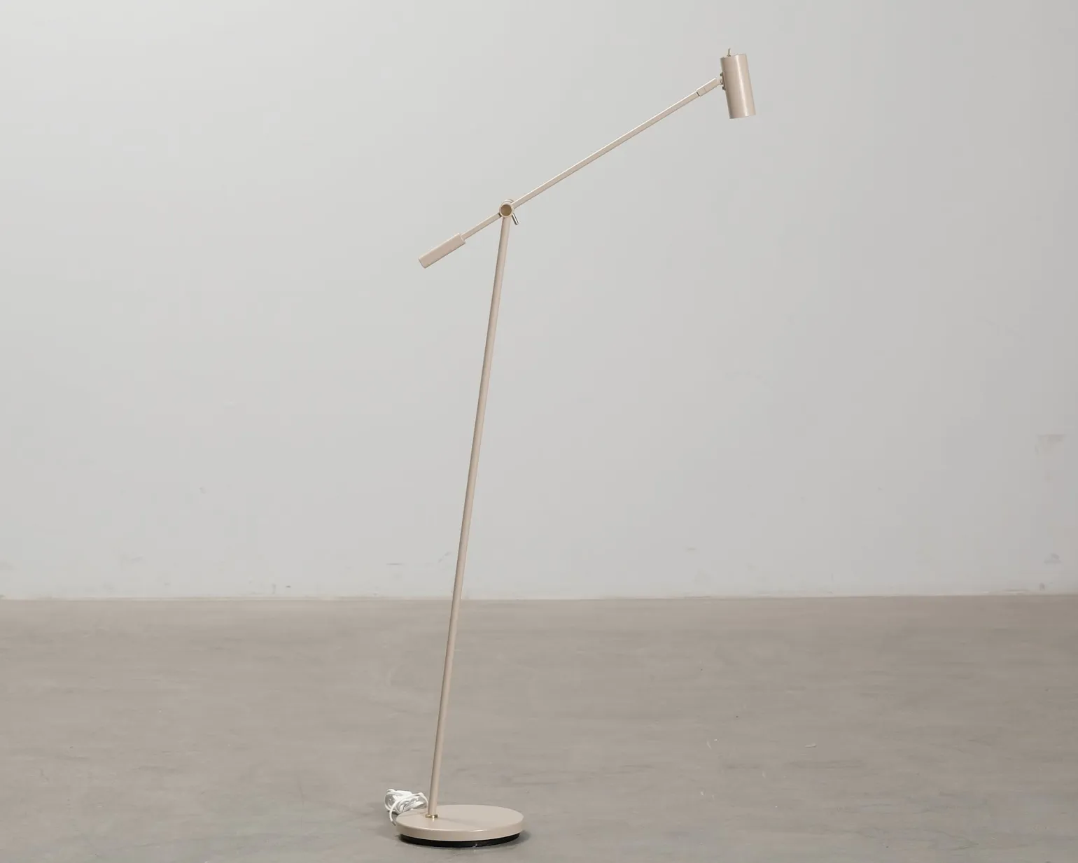 Belid Cato golvlampa Nougat