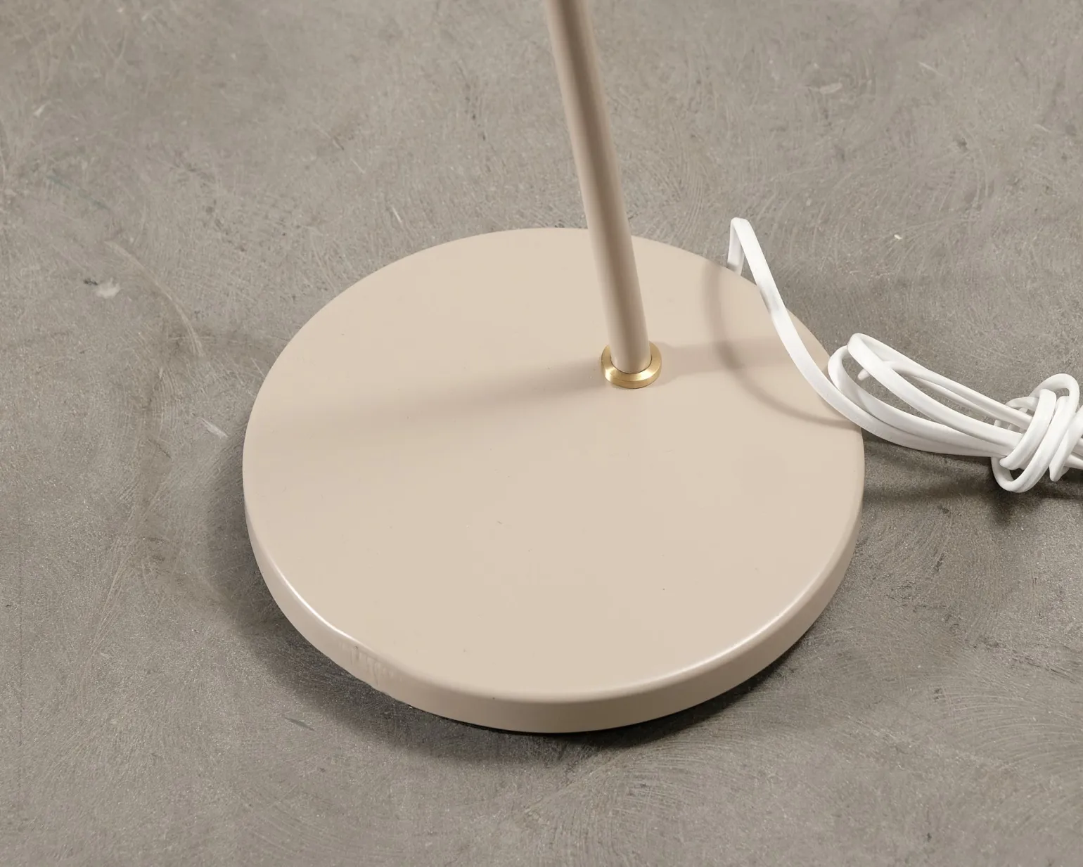 Belid Cato golvlampa Nougat