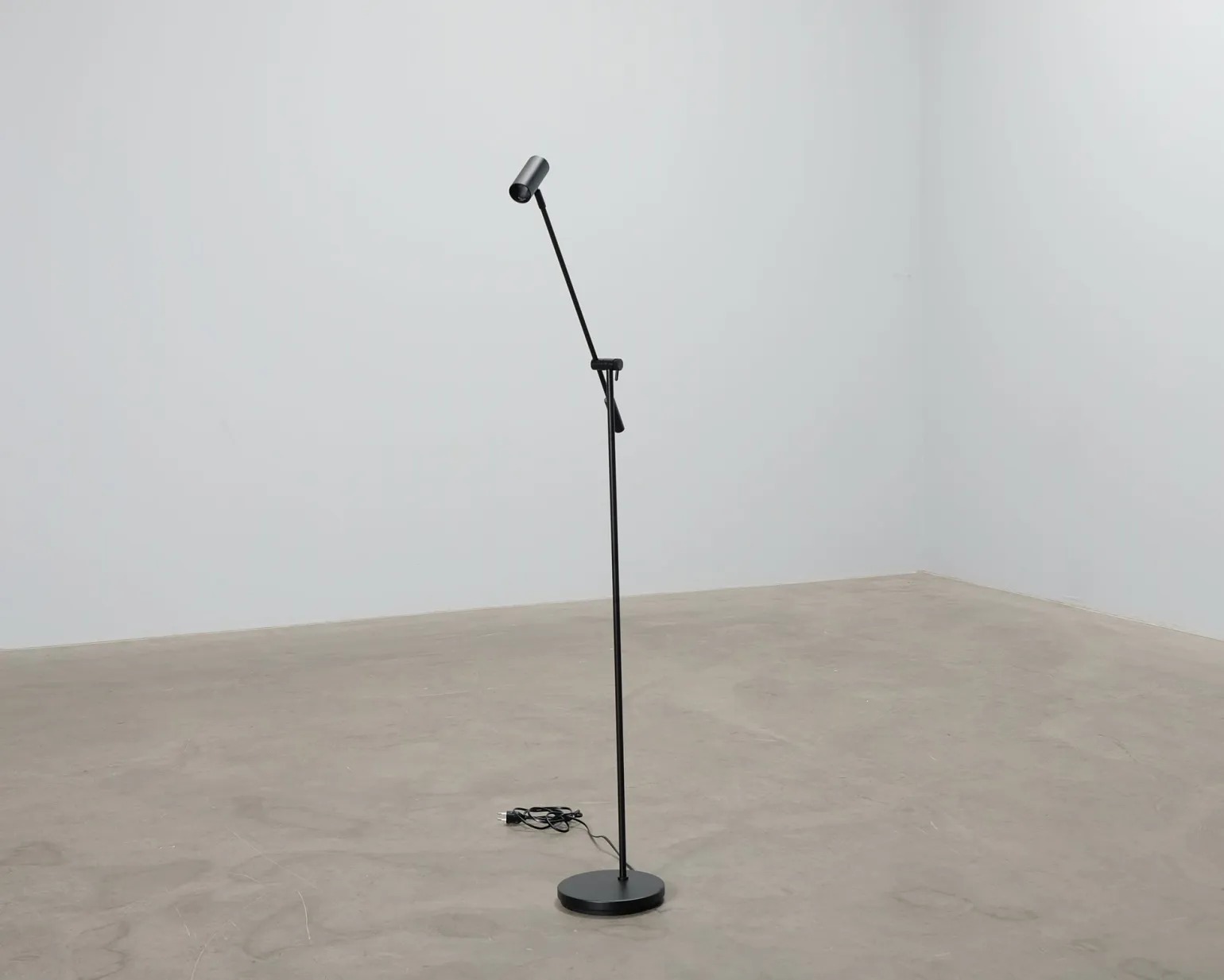 Belid Cato golvlampa svart