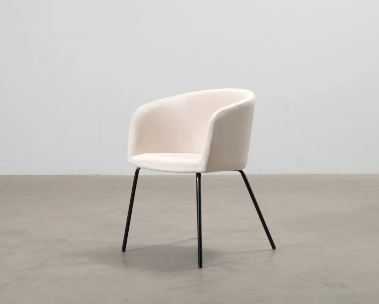 Berit matstol naturvit