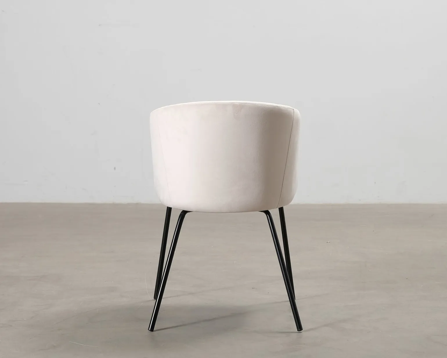 Berit matstol naturvit