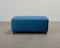 Bo Concept fotpall blå