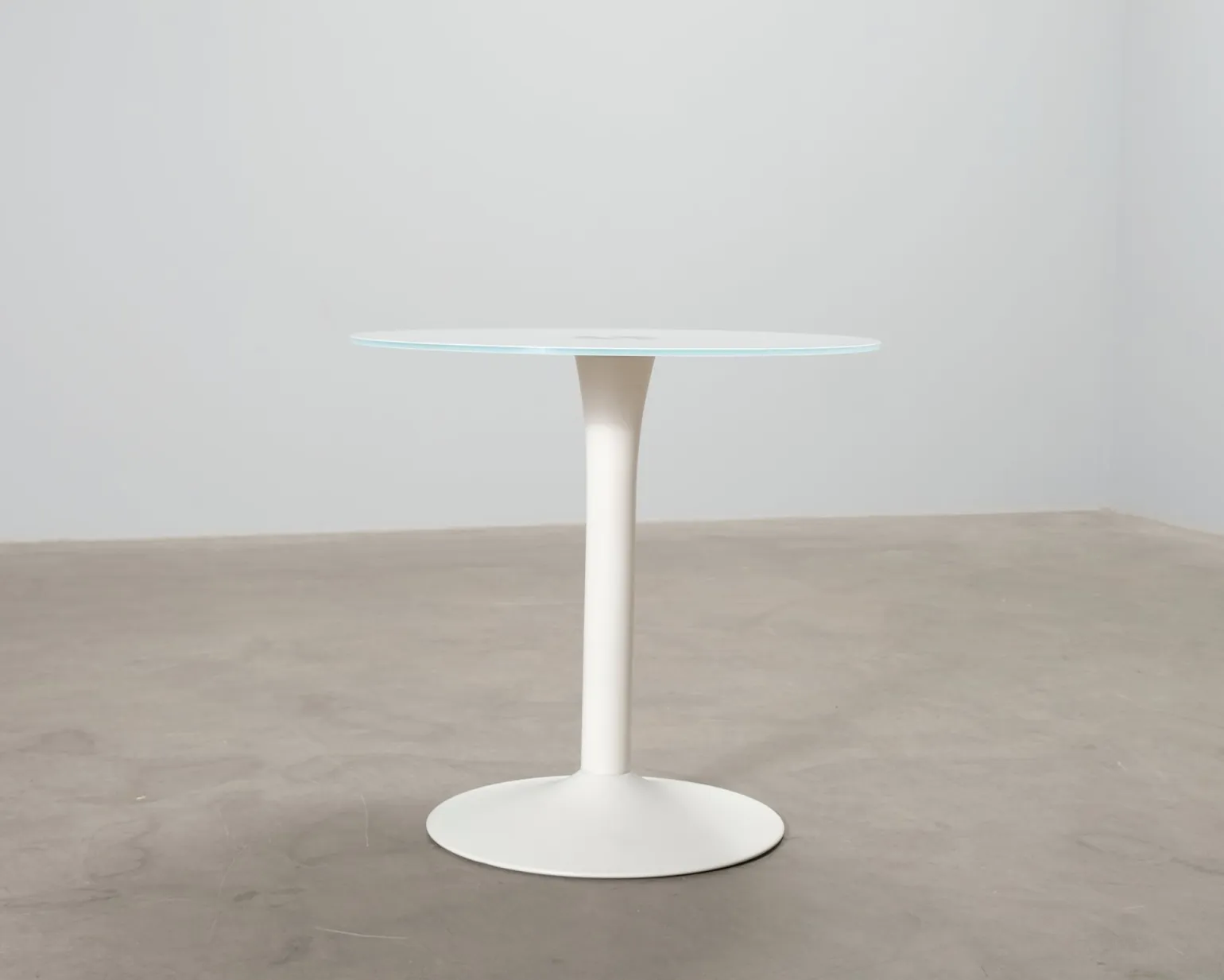 BoConcept New York pöytä ø 80 cm vit