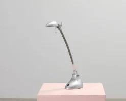 Bordslampa metall