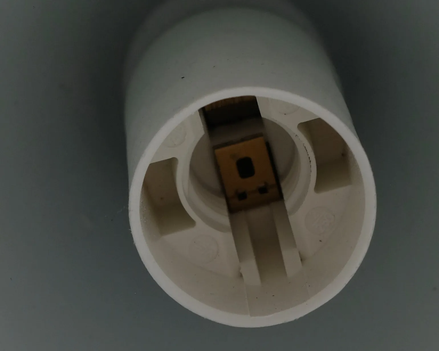 Bordslampa metall