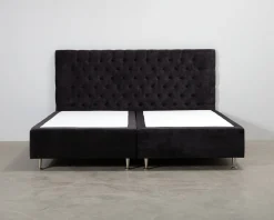 Celine sängram 210 cm svart