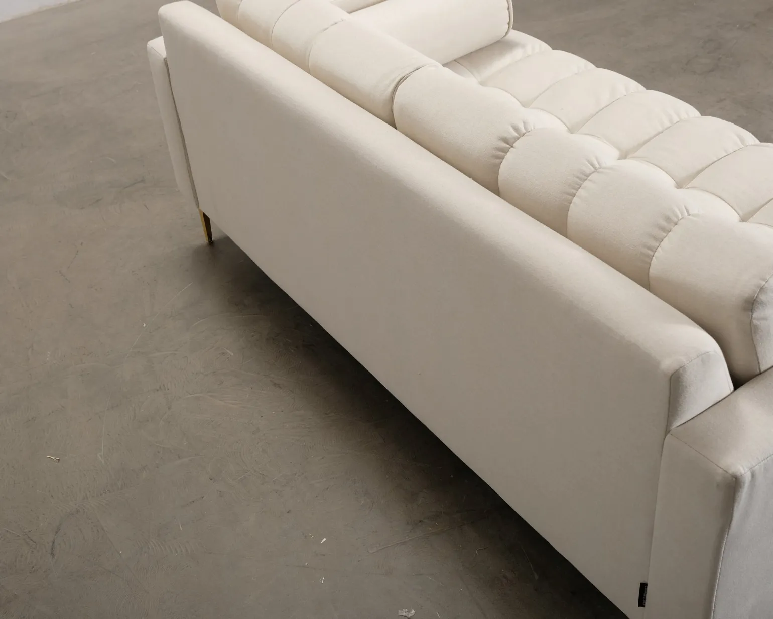Cosmopolitan Design Bali 2-sits soffa ljusbeige