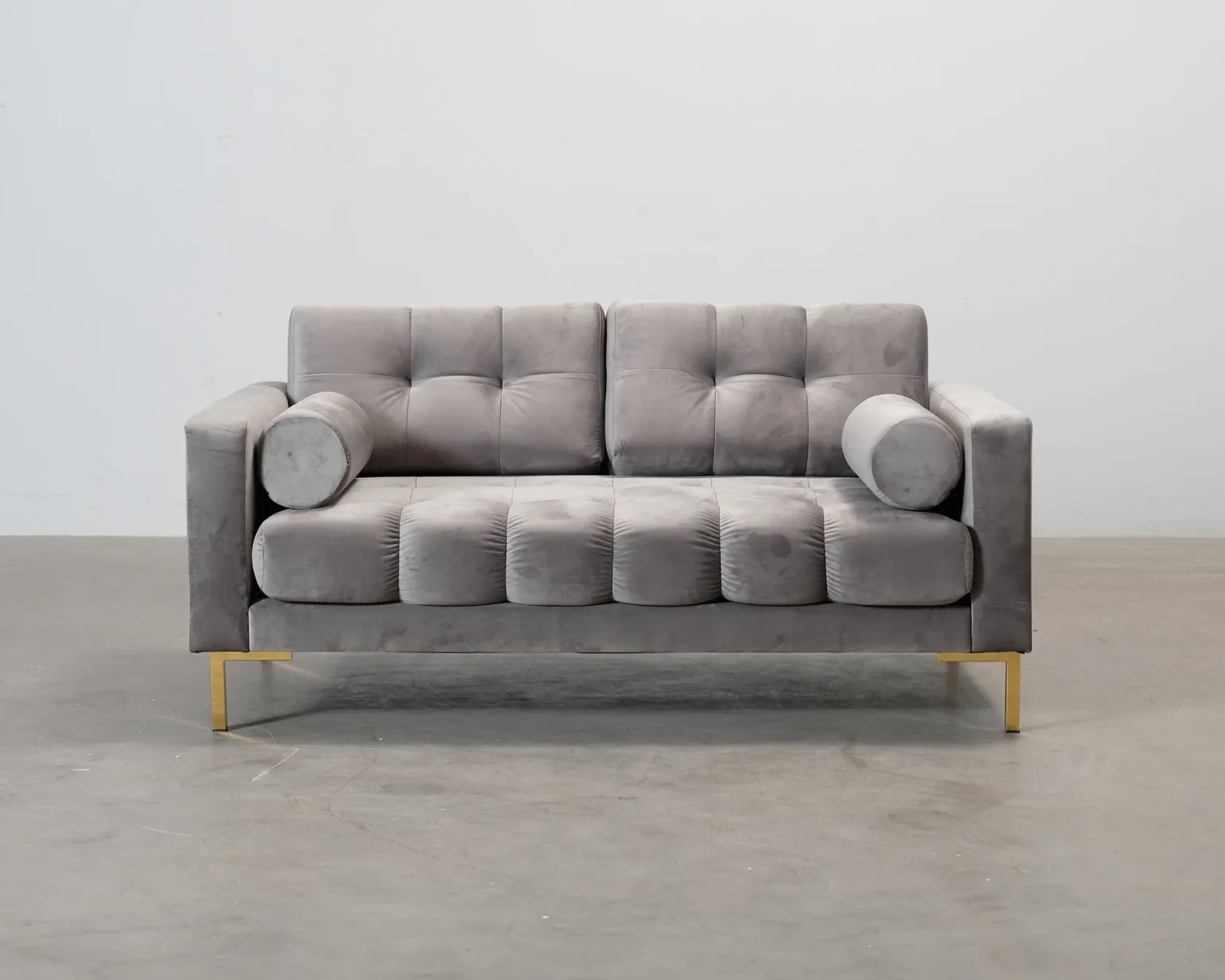 Cosmopolitan Design Bali 2-sits soffa ljusgrå