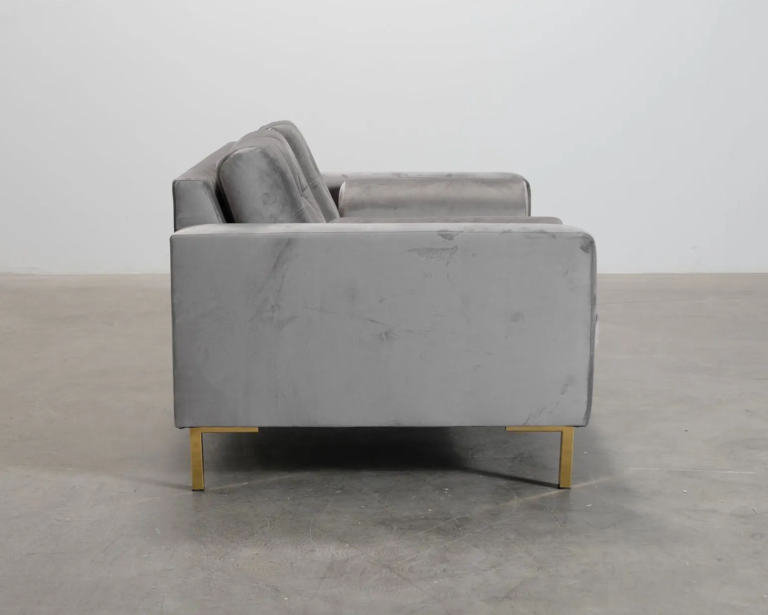 Cosmopolitan Design Bali 2-sits soffa ljusgrå
