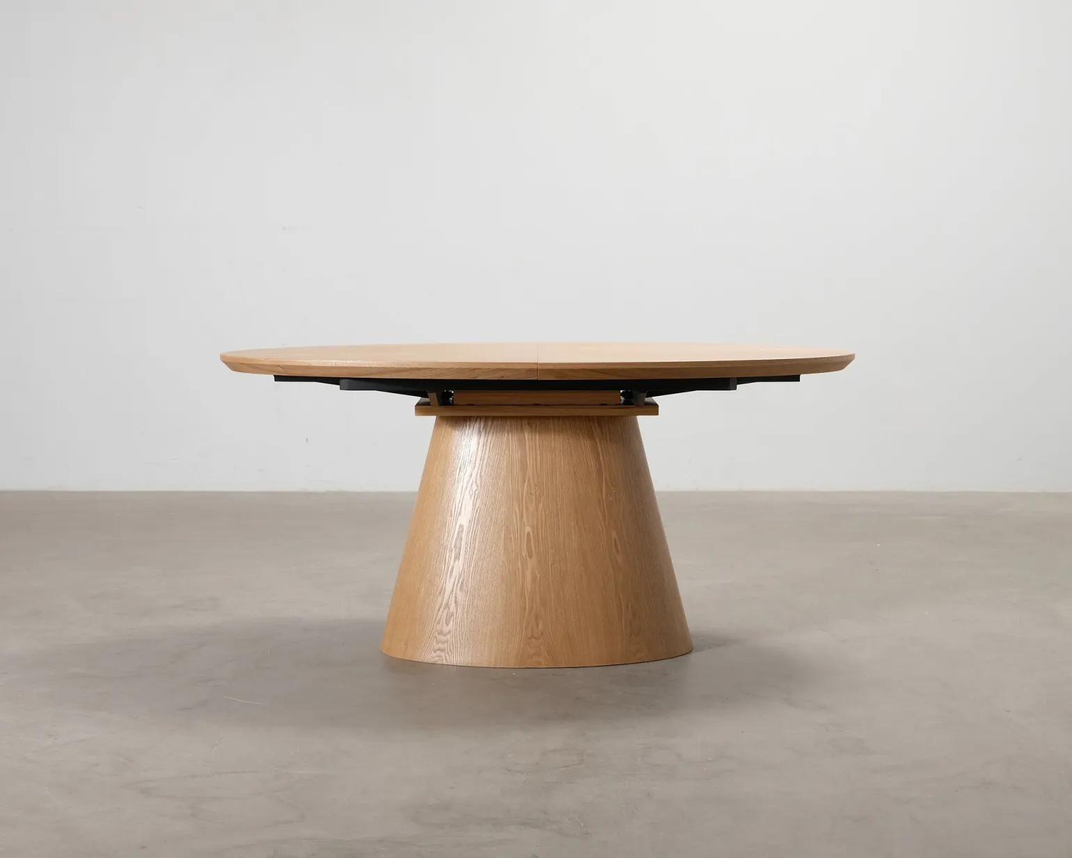 Cosmopolitan Design Max utdragbart matbord