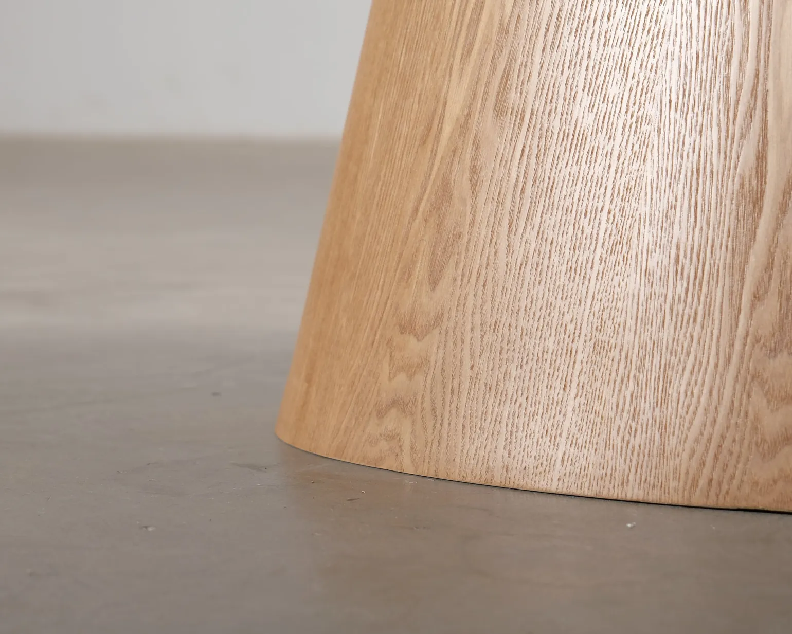 Cosmopolitan Design Max utdragbart matbord