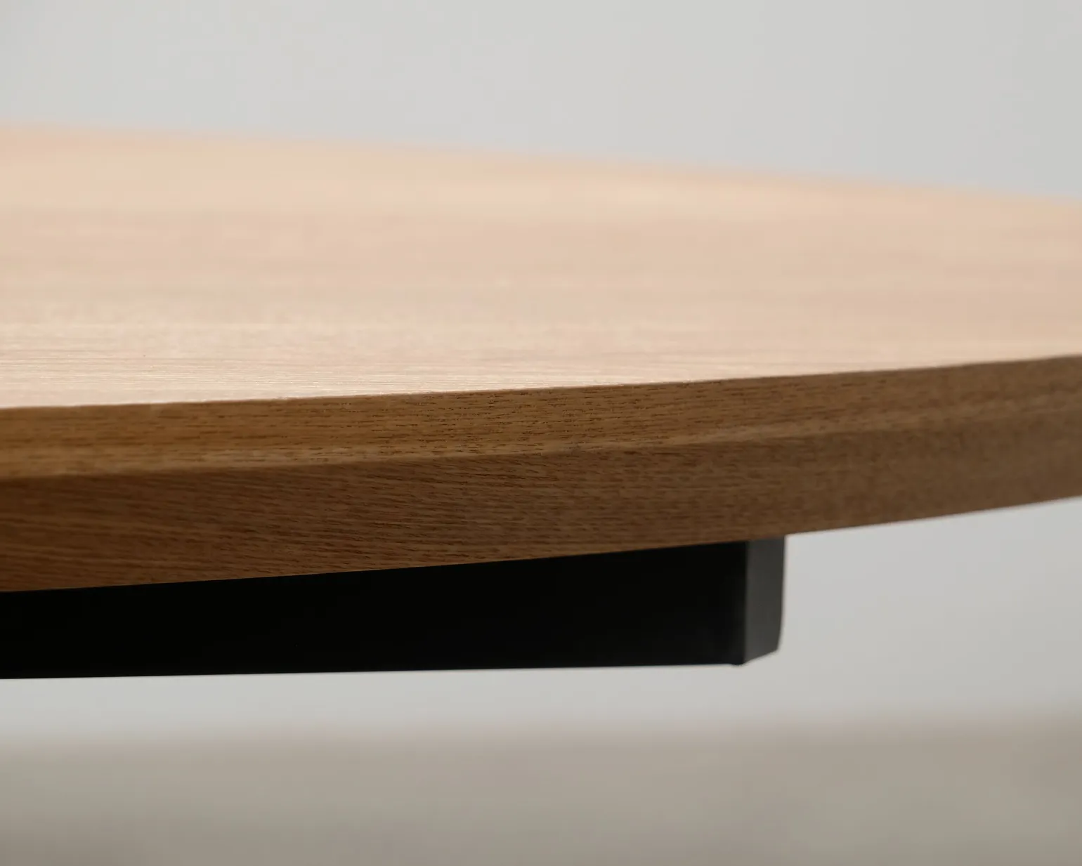 Cosmopolitan Design Max utdragbart matbord