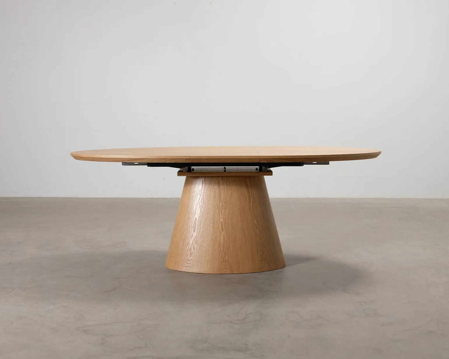 Cosmopolitan Design Max utdragbart matbord