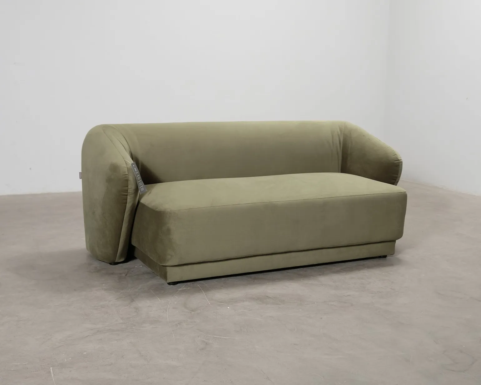 CXL by Christian Lacroix Louis 2-sits soffa grön