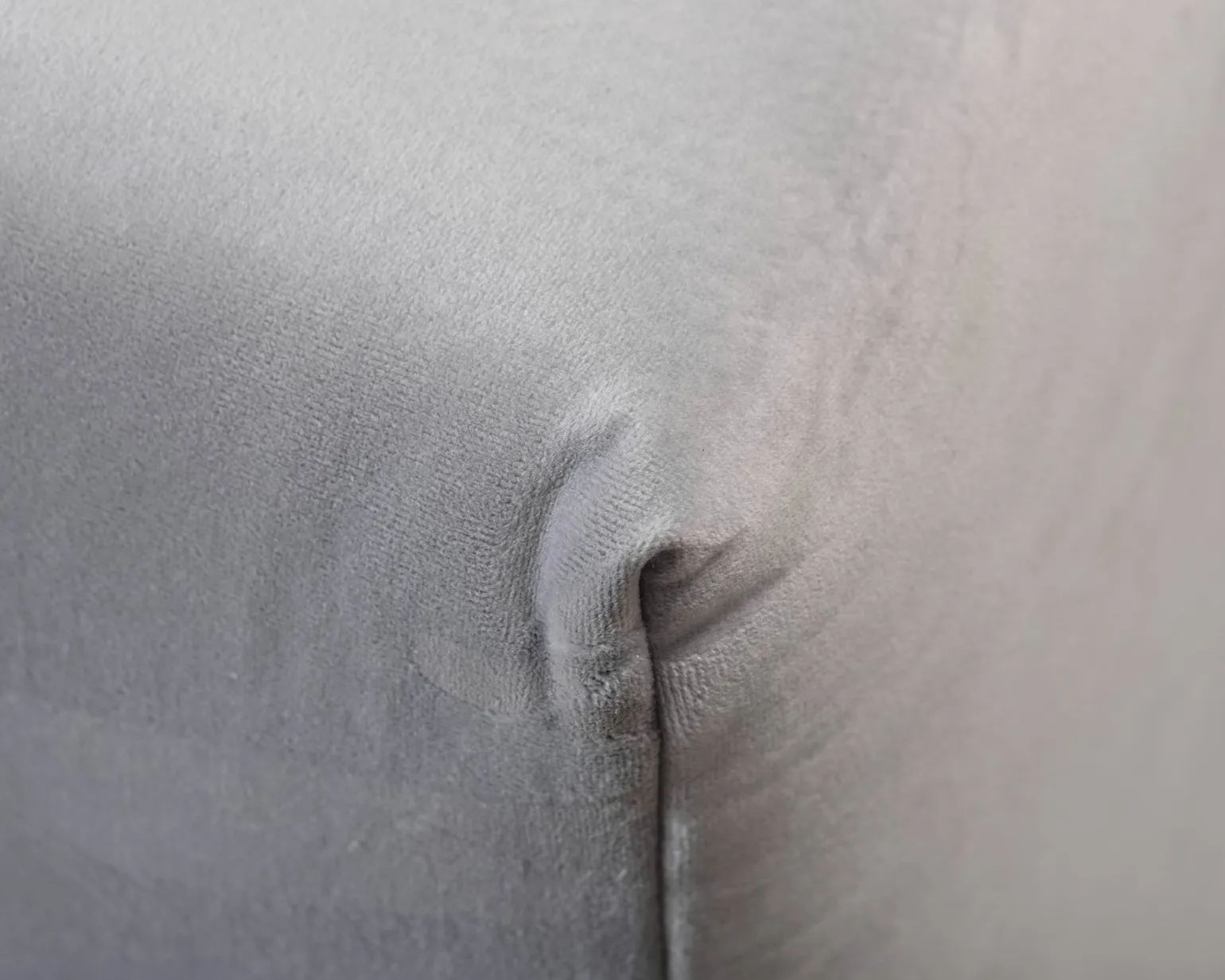 CXL by Christian Lacroix Luc sittpuff