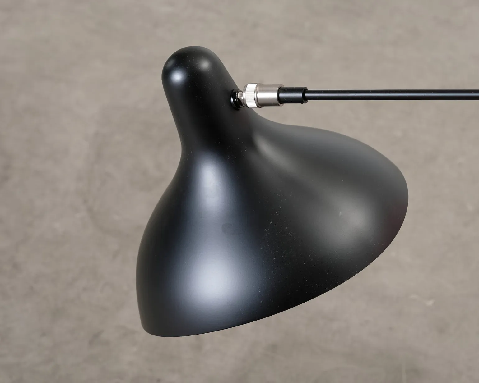 DCWéditions Mantis BS2 vägglampa svart