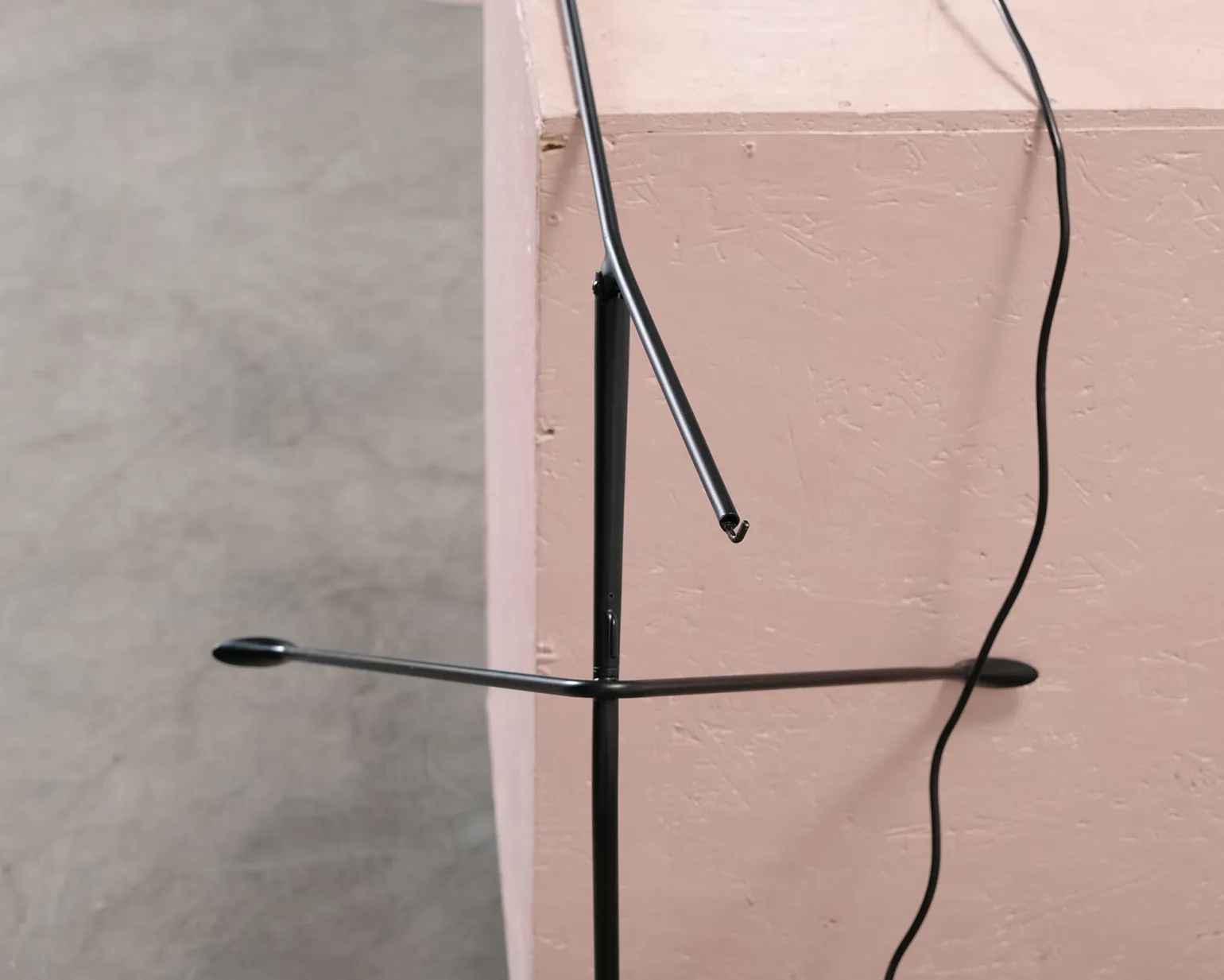 DCWéditions Mantis BS2 vägglampa svart
