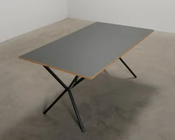 Department Loft matbord linoleum