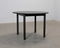 Department Wood matbord ø 110 cm svart