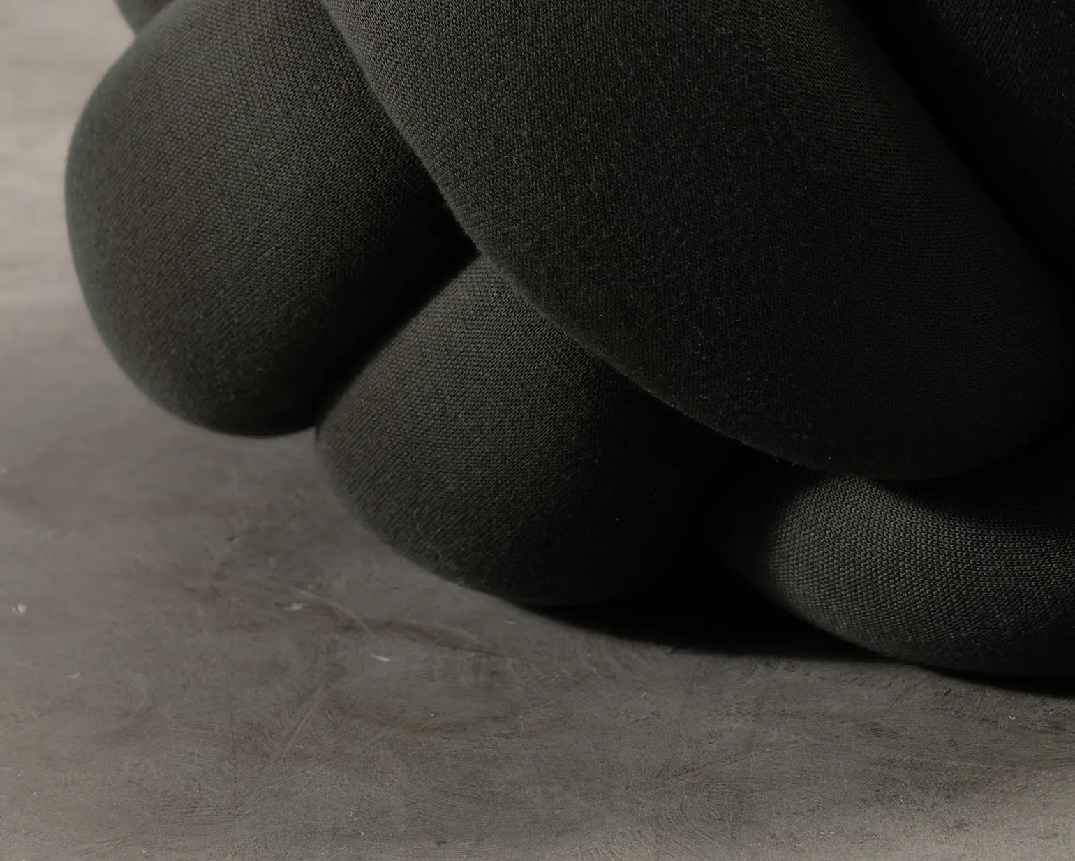 Design House Stockholm Knot XL puff Forest Green