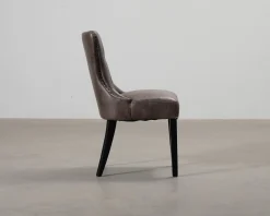 Dora maststol, set om 2