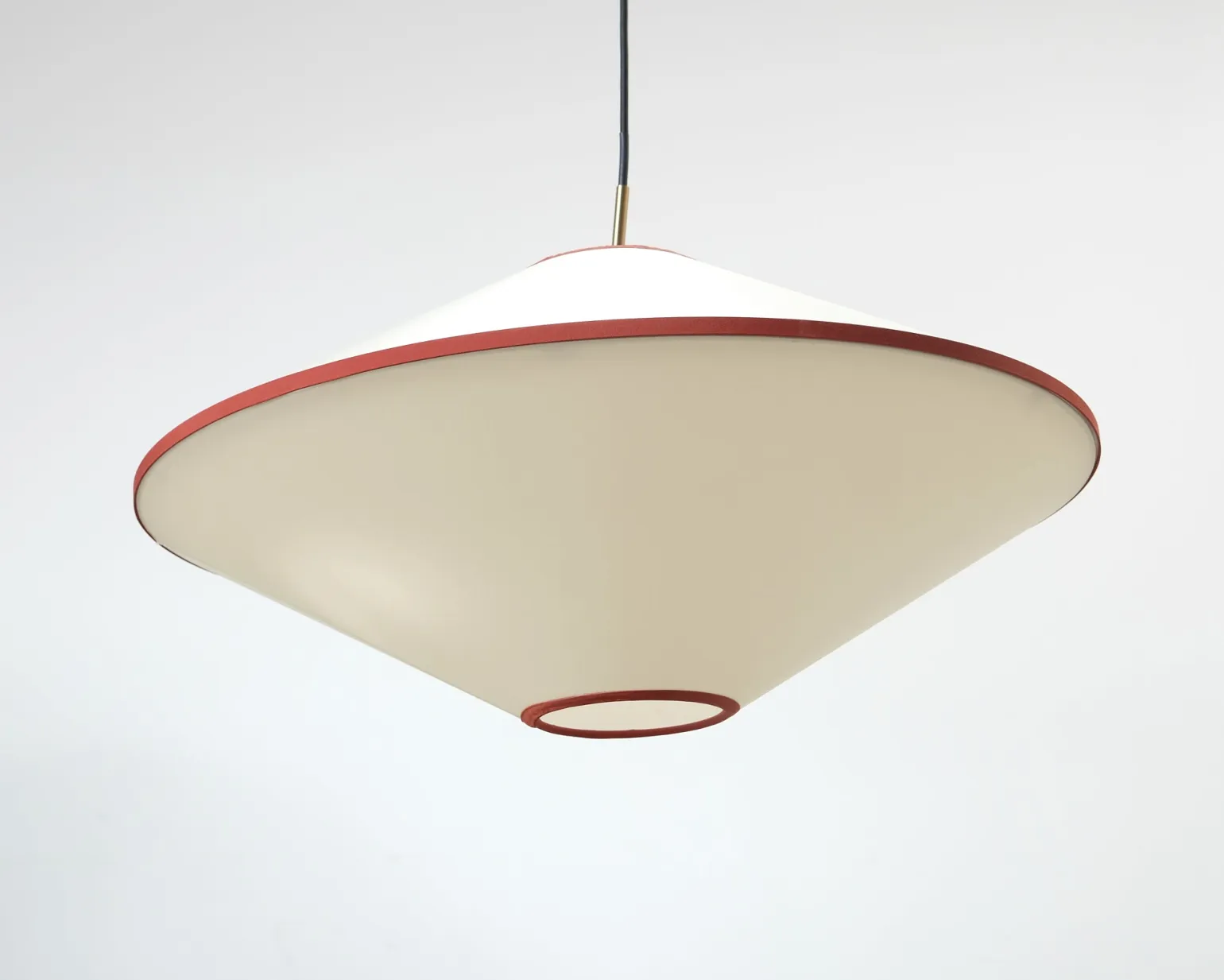 Edgeform Tafta pendellampa ø 65 cm röd / naturvit
