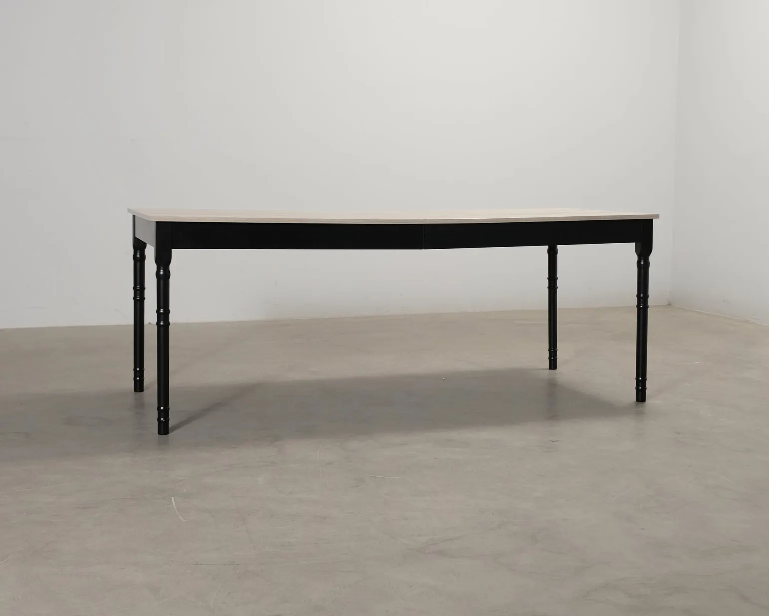 Eerin matbord 200 cm
