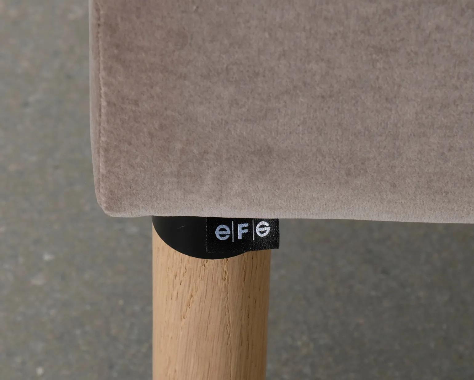EFG Mingle Large puff brun