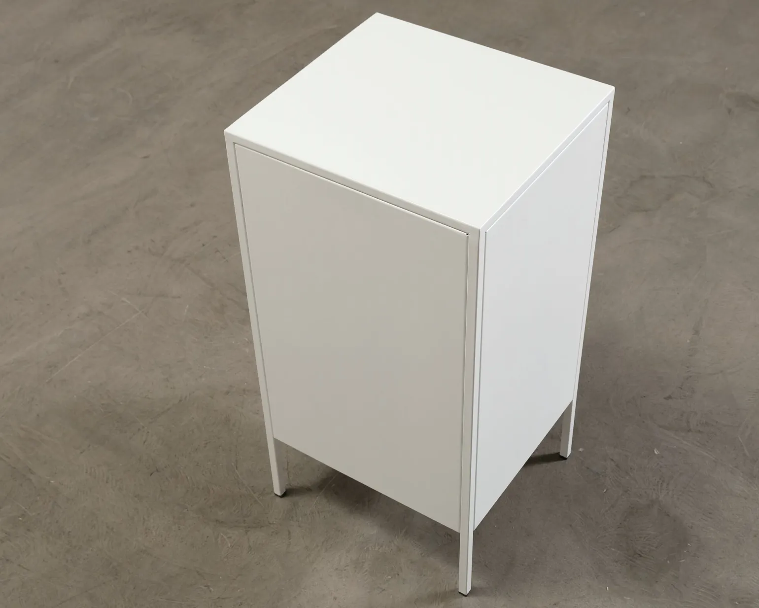 FeelDesign Dream nattduksbord vit