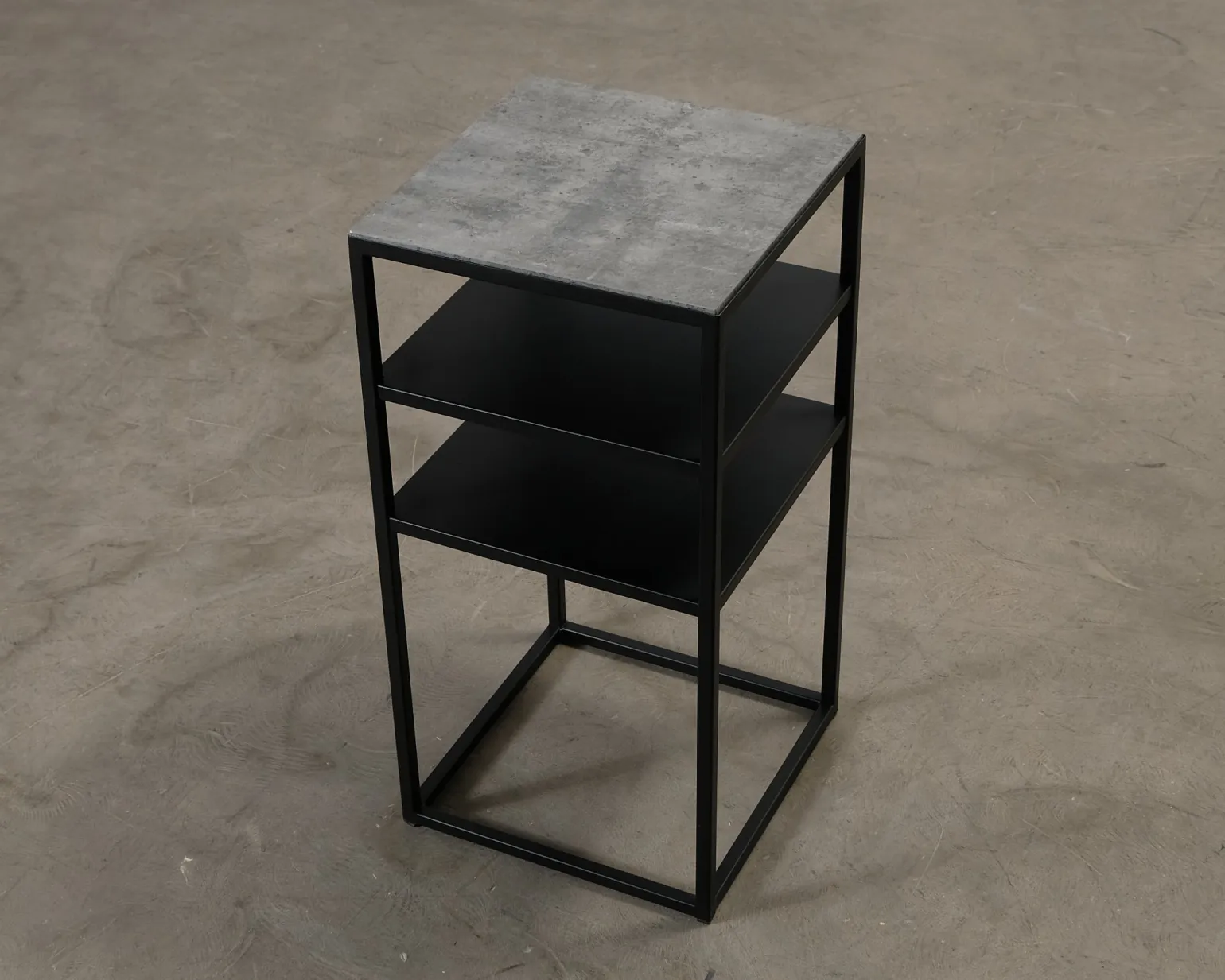 FeelDesign Flash nattduksbord svart