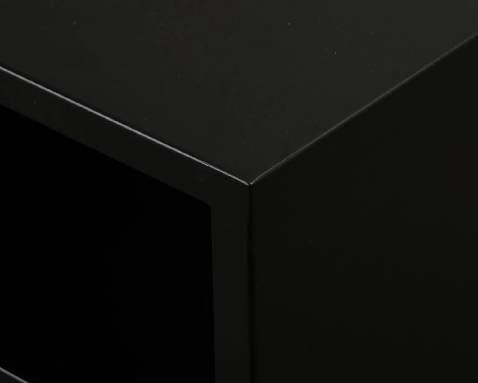 FeelDesign Plate nattduksbord svart