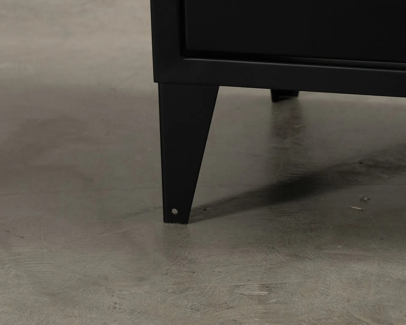 FeelDesign Plate nattduksbord svart