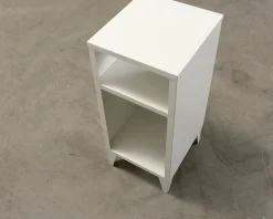 FeelDesign Plate nattduksbord vit