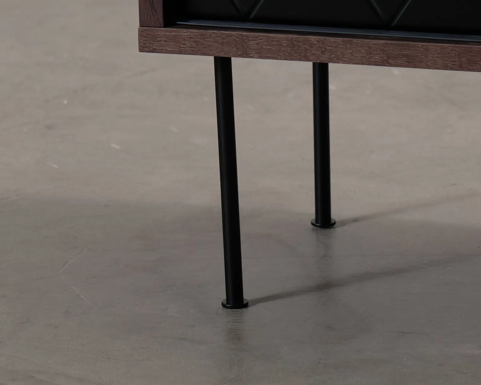 FeelDesign Romb skänk svart / brun