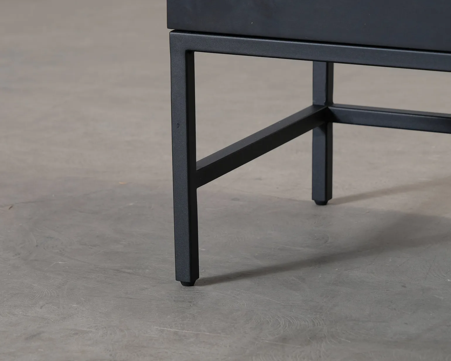 FeelDesign Soft skänk svart