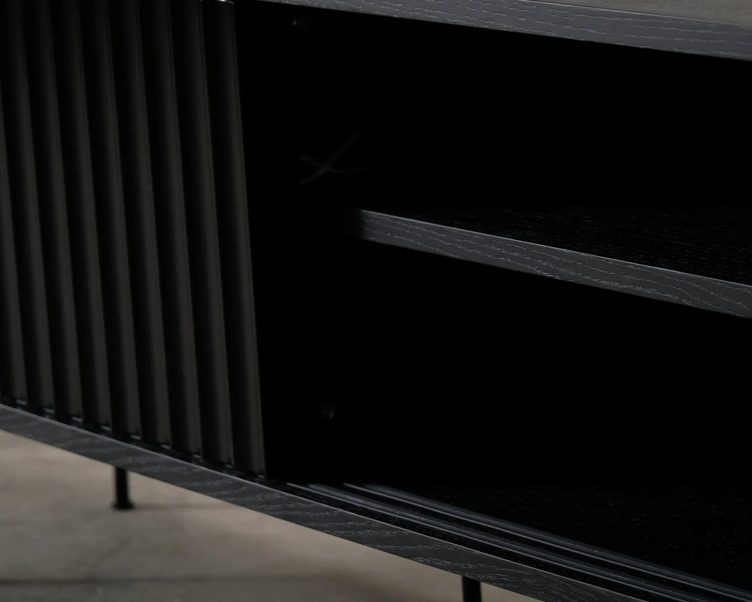 FeelDesign Volume TV-bänk svart