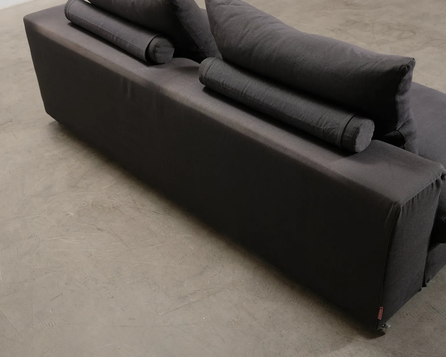 Flexform Groundpiece 2-sits modulsoffa mörkgrå