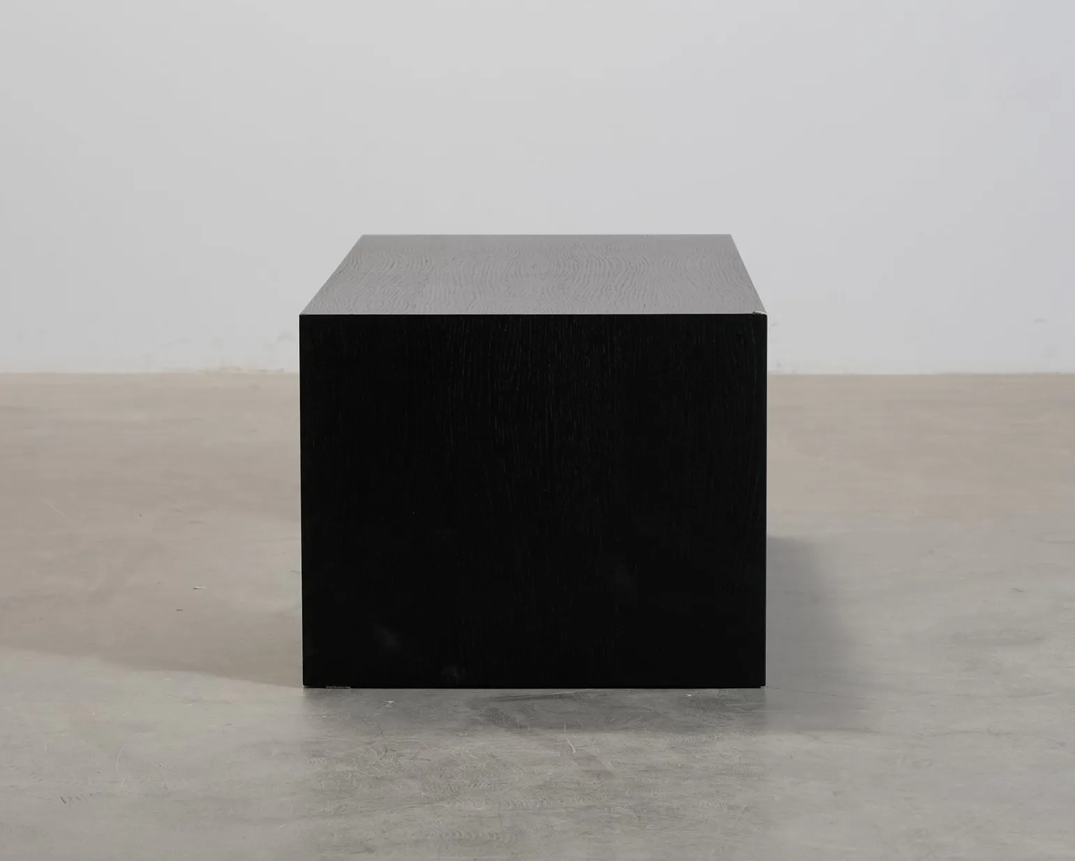 Forms & Objects Ellie soffbord svart