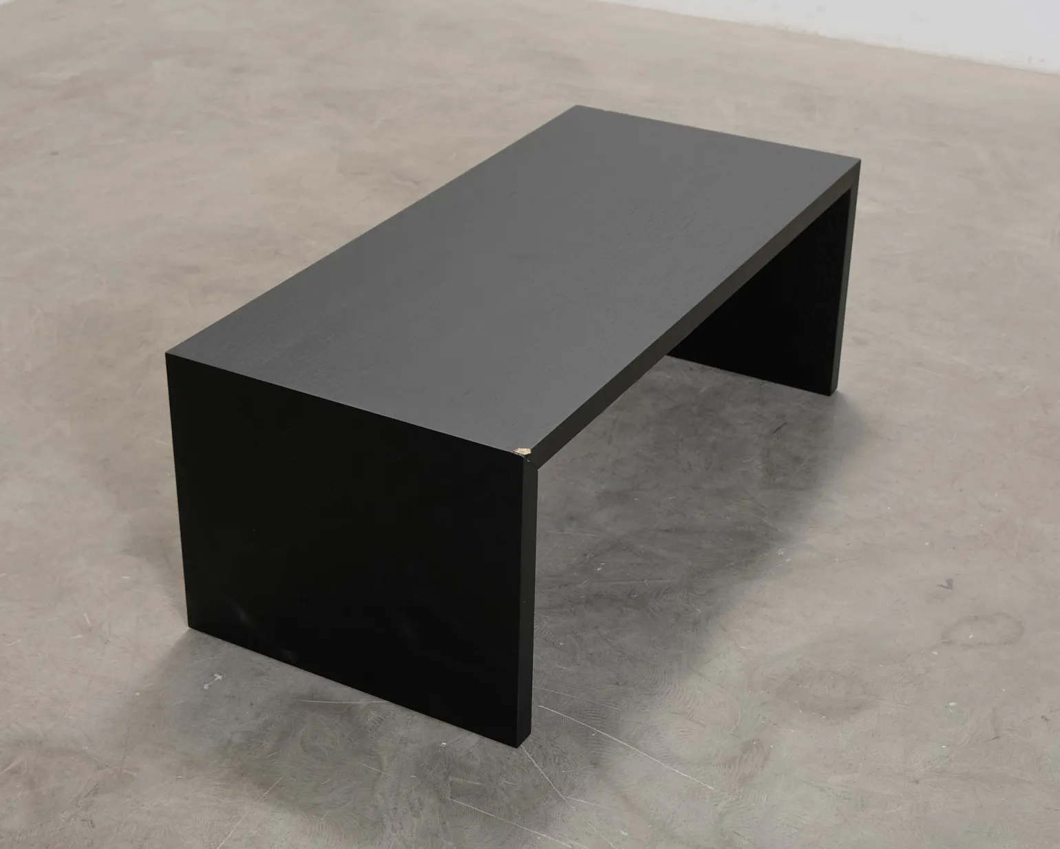 Forms & Objects Ellie soffbord svart