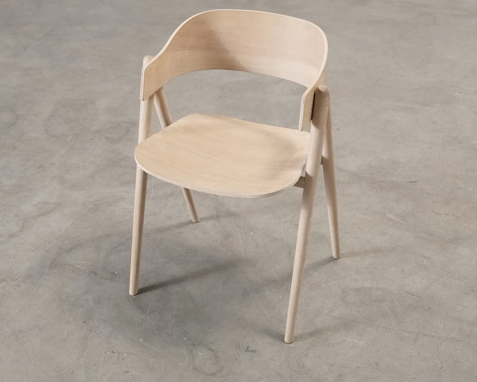 Forms & Objects Hennie matstol i ek