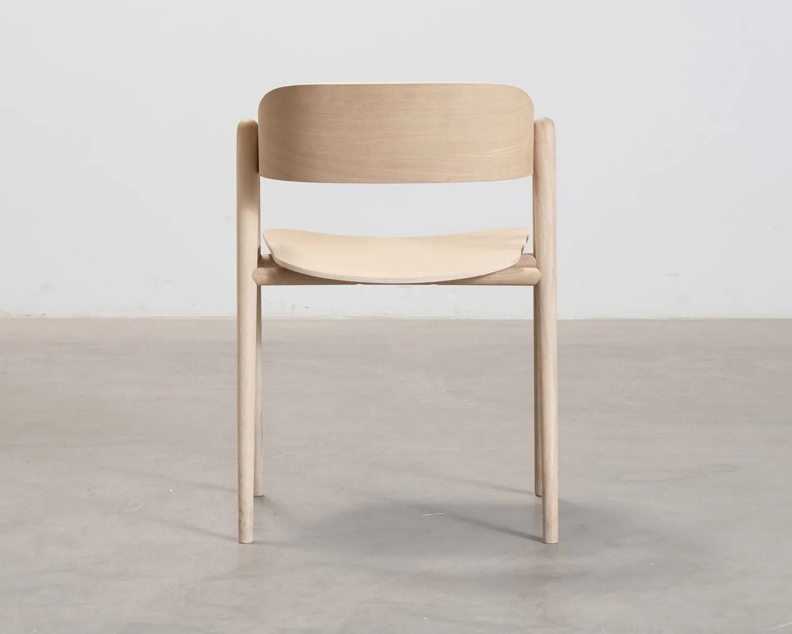 Forms & Objects Hennie matstol i ek